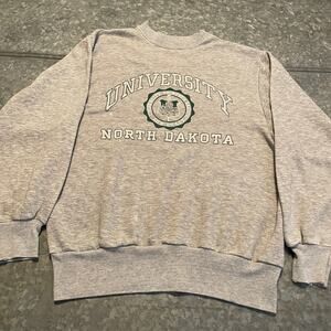 Vintage University of North Dakota Crewneck Sweatshirt M/L UND Fighting Hawks